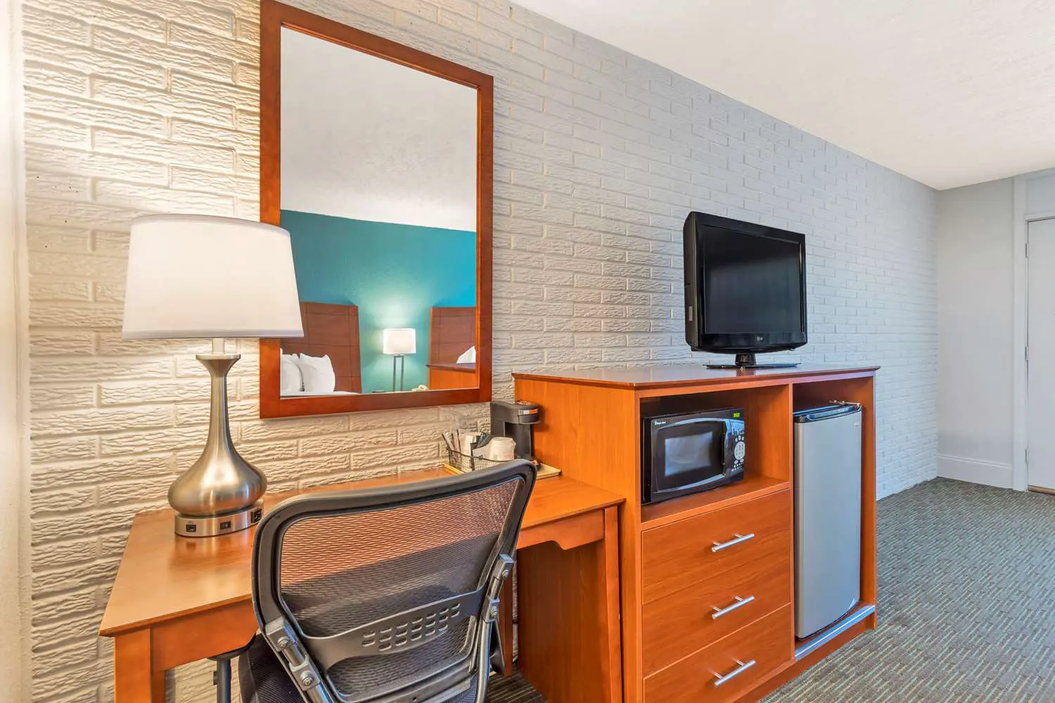 Featured Amenities
